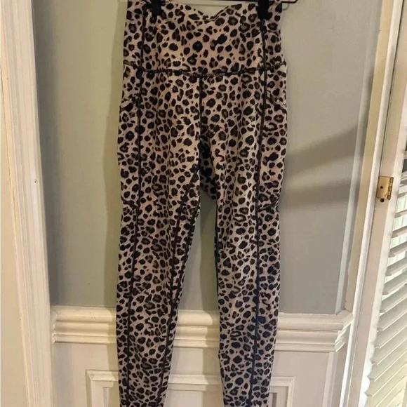Ododos Leopard Print Women's Leggings - Picture 1 of 6